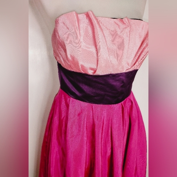 VIVIENNE TAM BANDEAU DRESS - Picture 4 of 10